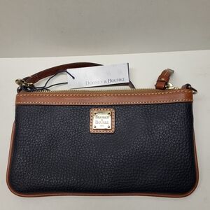 NWT Dooney & Bourke Large Slim Wristlet Pebble Grain, Black (BL), #ZR111T Wallet